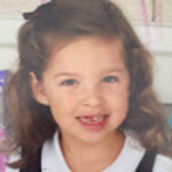 Meet your Posher, Daniela - Picture 1 of 1